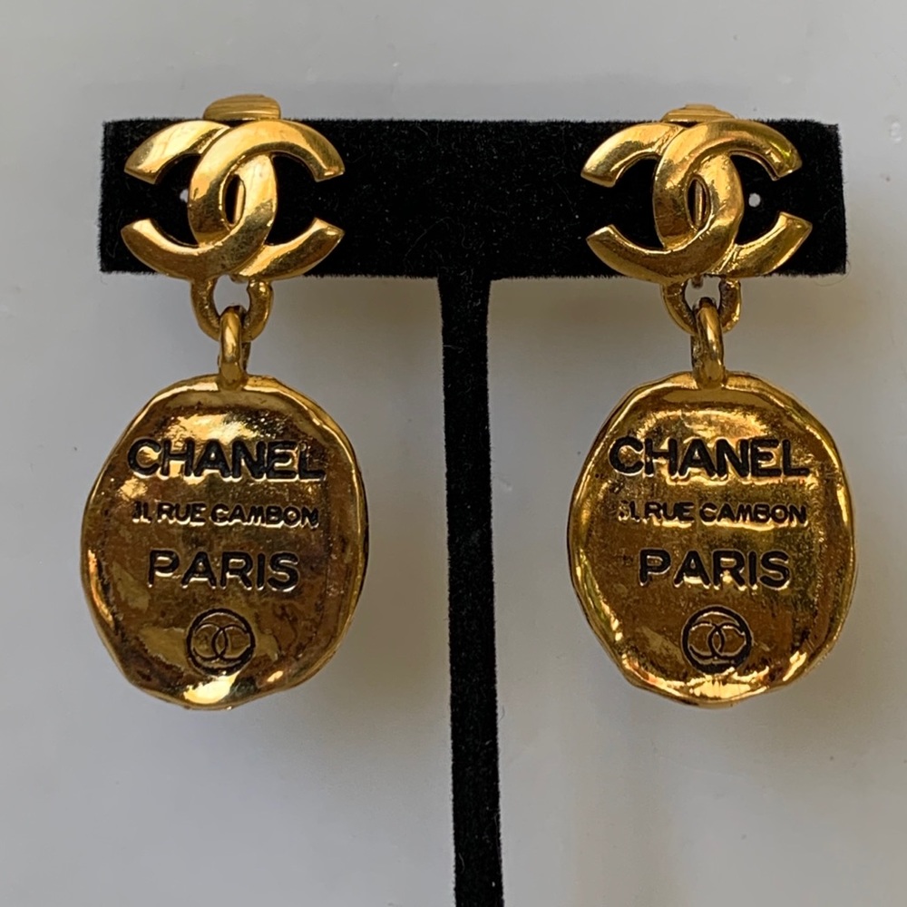 Chanel Paris CC Logo 31 Rue Cambon Clip Earrings